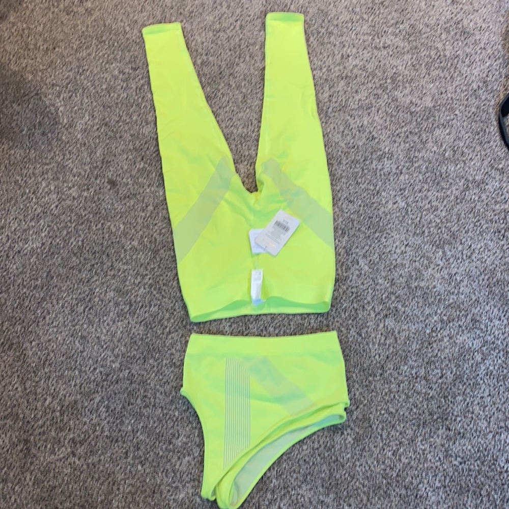 Fabletics set - Picture 3 of 8